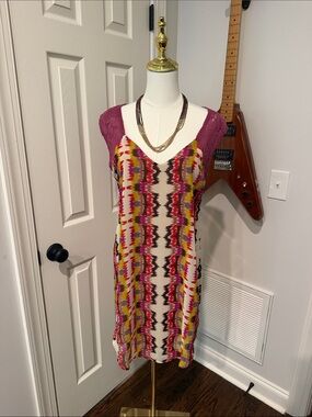 GG Collection Multicolor Zigzag Mini Dress with Plum Crochet Sleeves NWOT